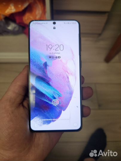 Samsung Galaxy S21, 8/256 ГБ