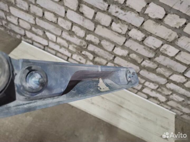 Накладка крышки багажника Opel Astra G 1998