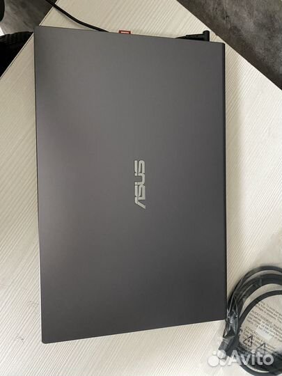 Ноутбук asus Laptop