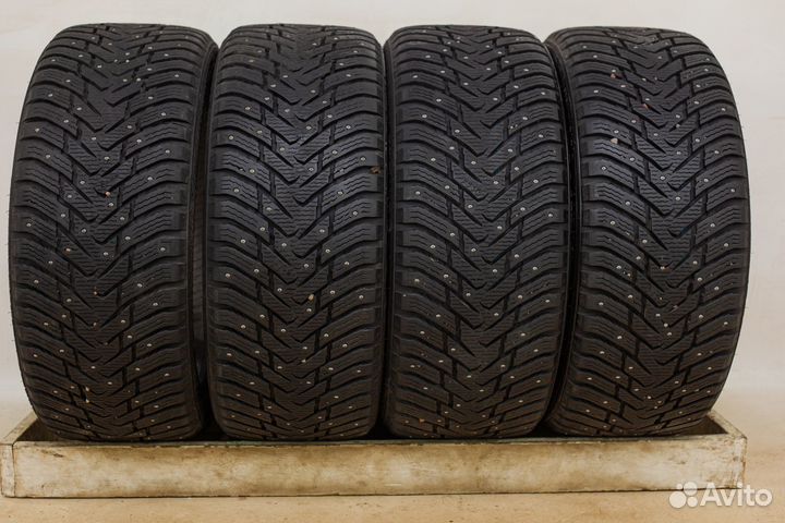 Nokian Tyres Hakkapeliitta 8 275/40 R21 107T
