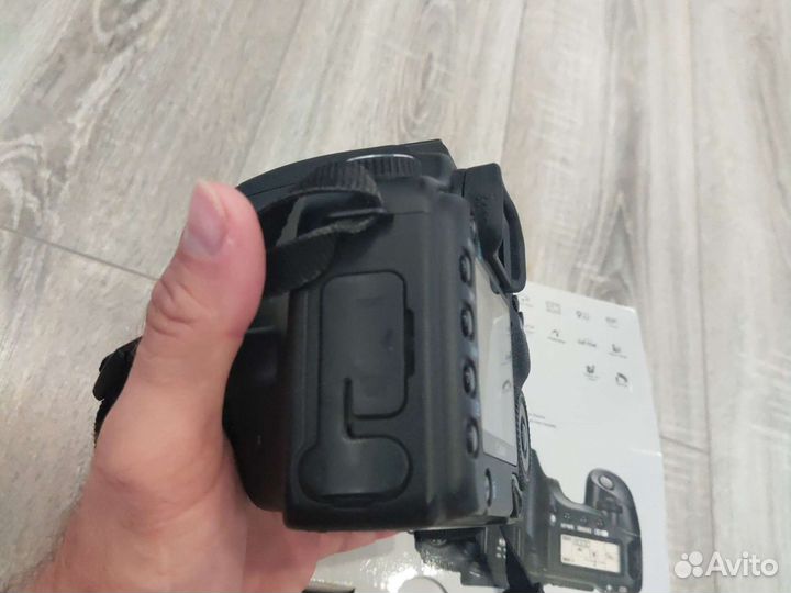 Canon EOS 30D body