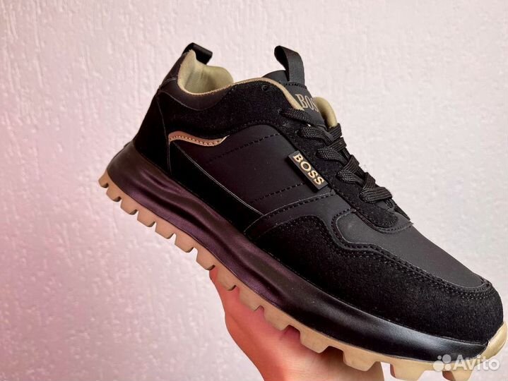 Кроссовки Boss стильные