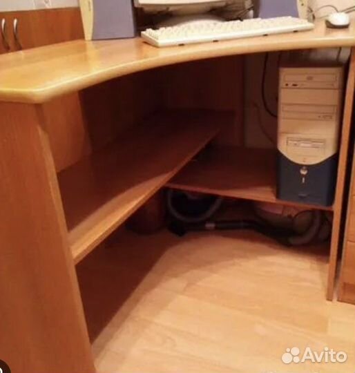 Стол компьютерный угловой и тумба