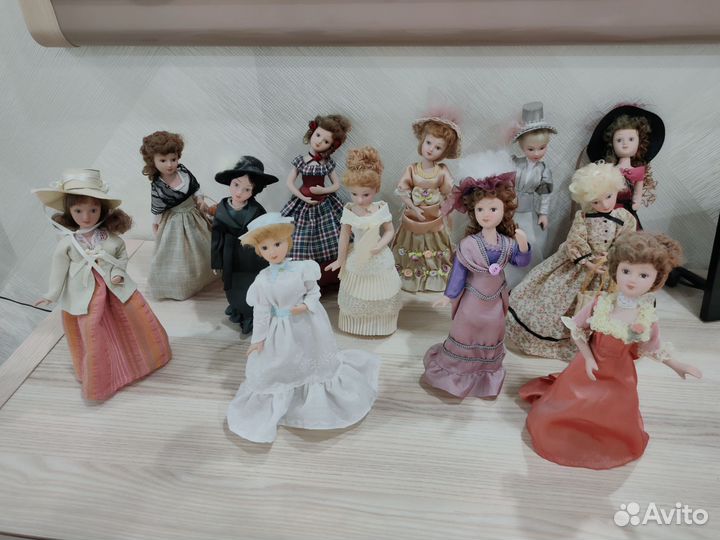 Кукла фарфоровая коллекционная