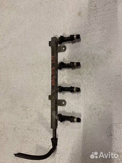 Топливная рампа Шевроле Авео т200 1.4