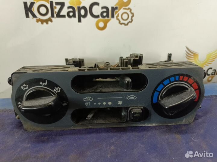 Блок управления климат контролем Toyota Duet