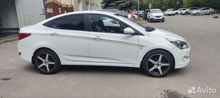 Hyundai Solaris 1.6 AT, 2014, 130 505 км