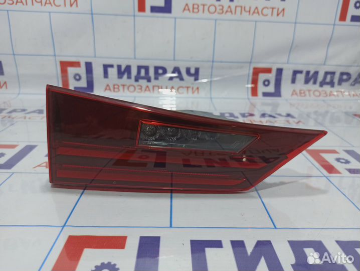 Фонарь задний внутренний левый Lexus IS250 (XE30)
