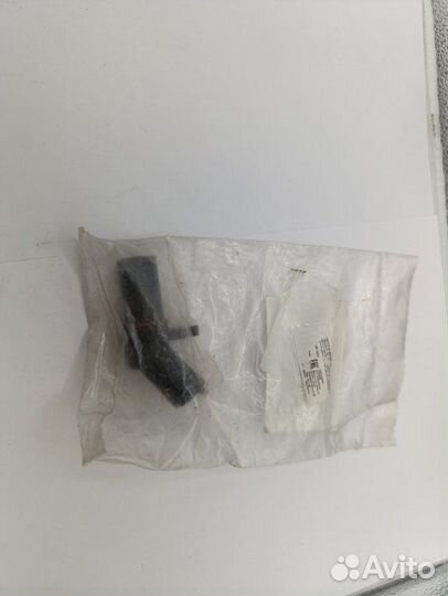 Датчик частоты вращения коленвала