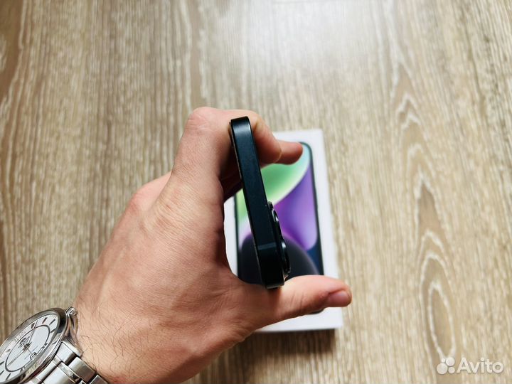 iPhone 14, 256 ГБ
