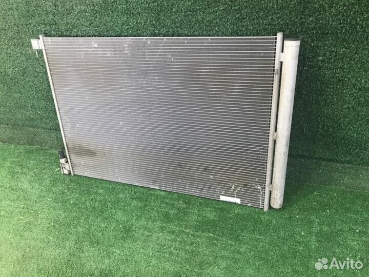 Радиатор кондиционера (конденсер) Mercedes-Benz E