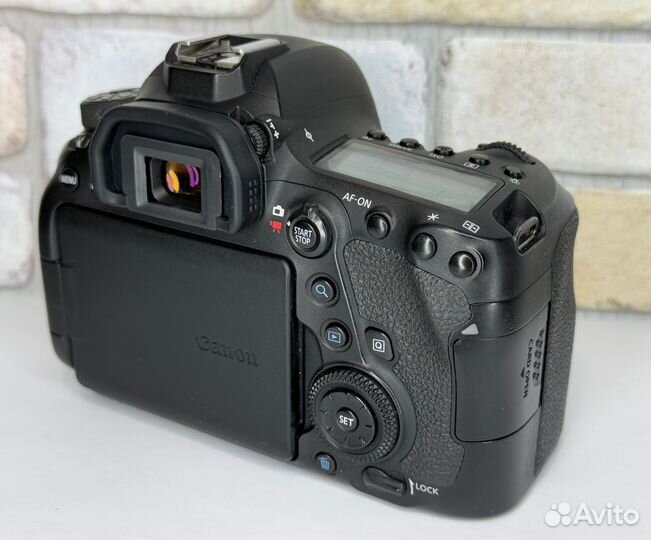 Фотоаппарат Canon 6d mark ii body