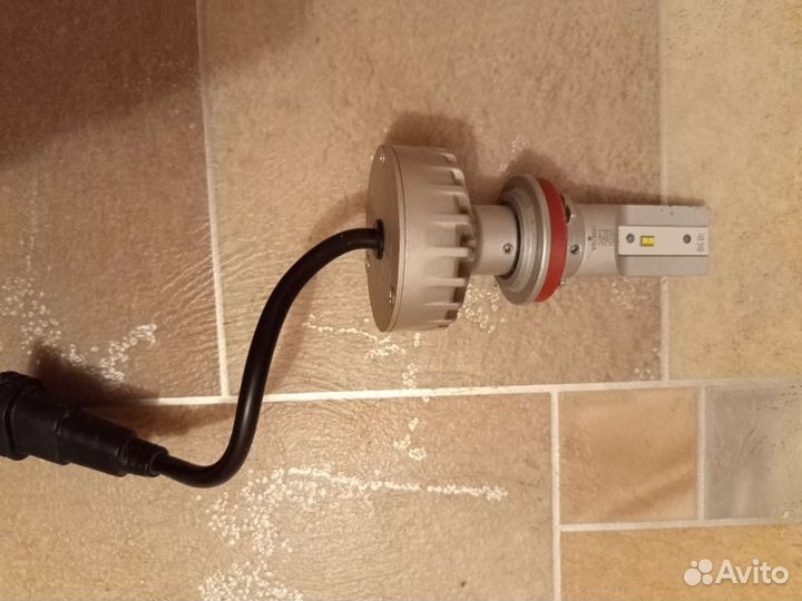 Светодиодная лампа Philips h7