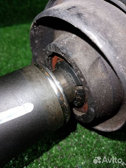 Карданный вал Mercedes-Benz E500 W211 M113E50