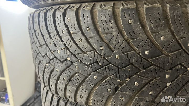 Pirelli Ice Zero 2 205/55 R16