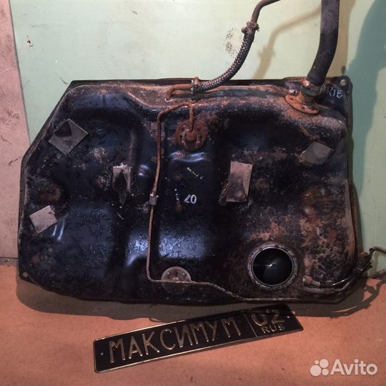 Бензобак тойота Carib ae111