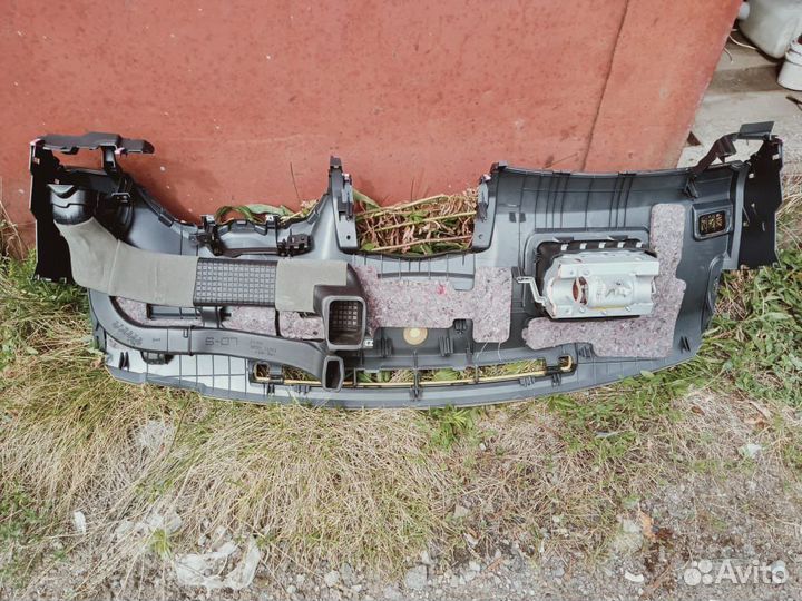 Торпедо Toyota corolla 2007