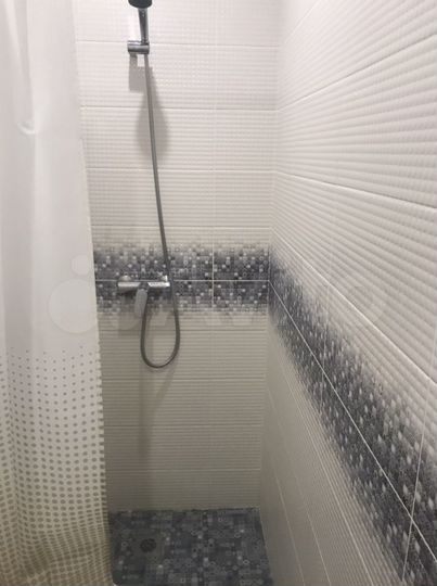 Комната 35 м² в > 9-к., 2/2 эт.