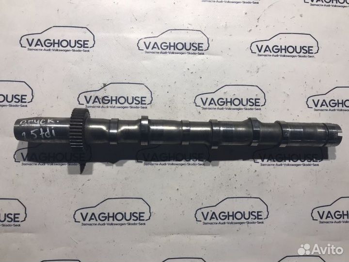 Распредвал впускной Audi A6 C5 4B 2.5 2001