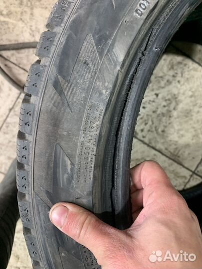 Pirelli Ice Zero 245/45 R19