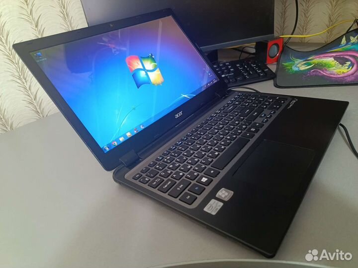 AcerTLine: 15.6, core i3, 3gb, hd3000, ssd+hdd+dvd