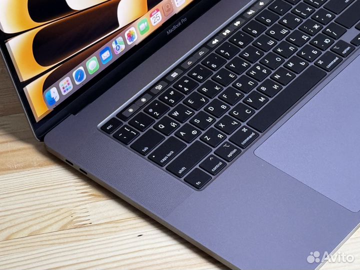 Заказной MacBook Pro 16, 32GB Ram, 512GB SSD