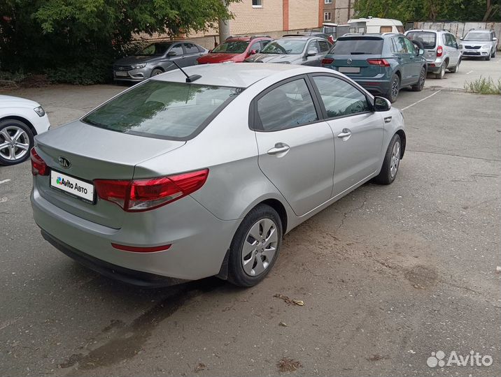 Kia Rio 1.6 МТ, 2017, битый, 96 000 км