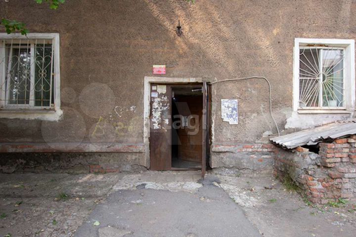 2-к. квартира, 43 м², 1/2 эт.