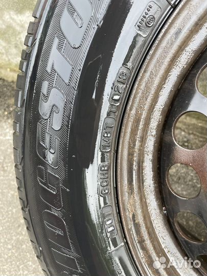 Bridgestone Dueler H/P 215/65 R16