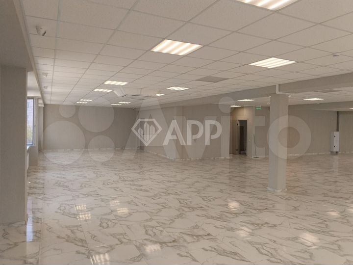 Сдам торговое помещение, 500 м²