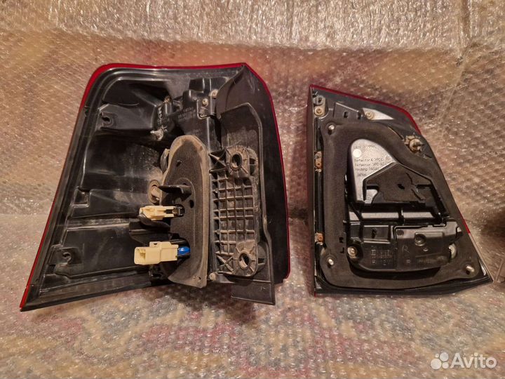 Фонари на Toyota Land Cruiser 200 12-15г