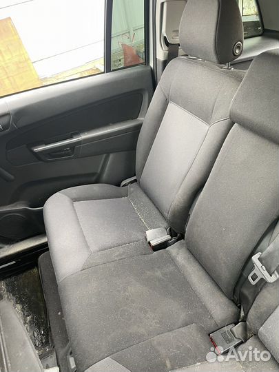Сиденья opel zafira b