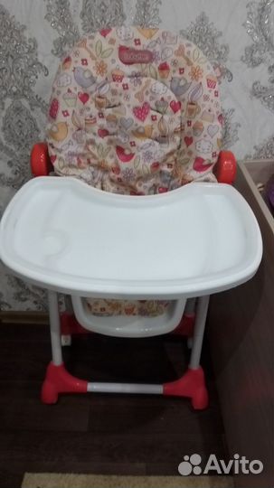 Детский стульчик для кормления