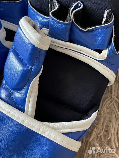 Перчатки для MMA