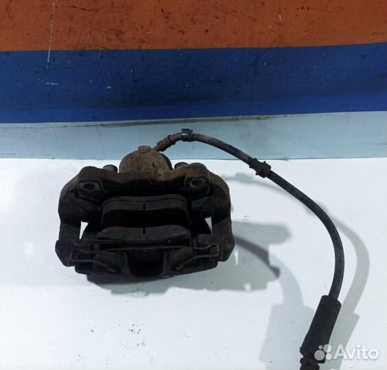 Суппорт тормозной передний правый Opel Zafira B