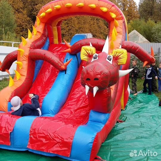 Батут надувной 