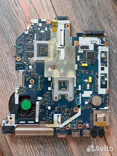 Ноутбук acer на запчасти