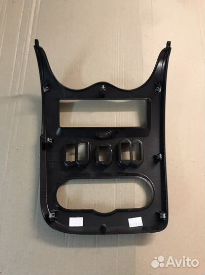 Накладка на торпеду Renault Duster