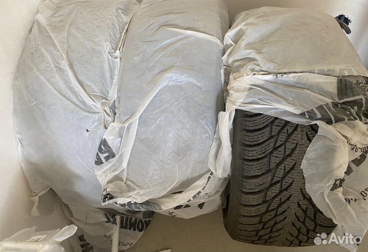 Nokian Tyres Hakkapeliitta R3 235/45 R18