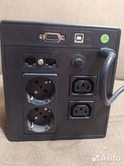 Источник бесперебойного питания fsp