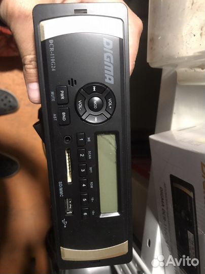 Магнитола digma DCR 110G24