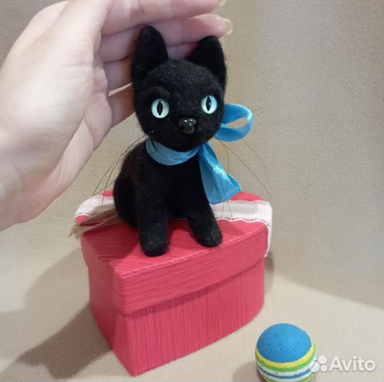 Игрушка интерьерная черный кот