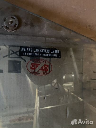 Стекло переднее правое mazda 929