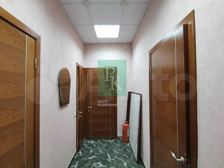 Презентабельный офис 68,5 м² с мебелью на первой л