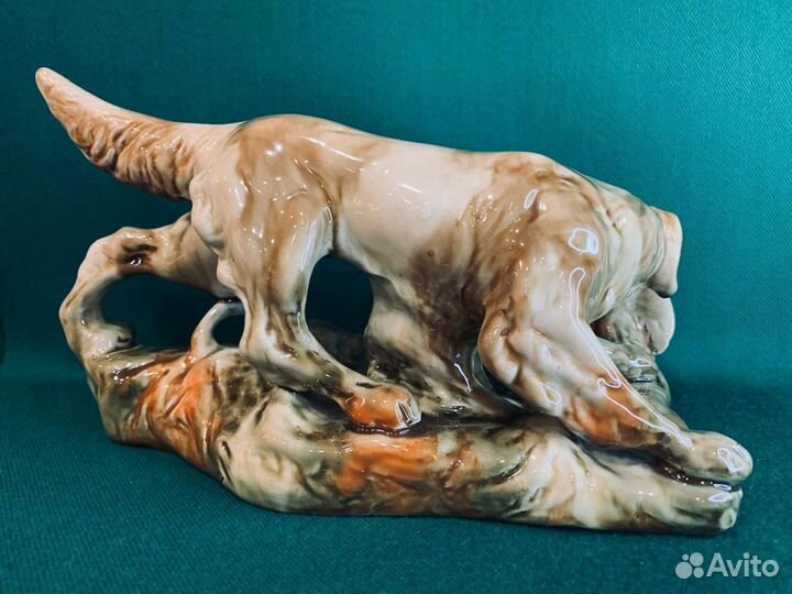 Кабинетная, крупная статуэткаСеттер с уткой