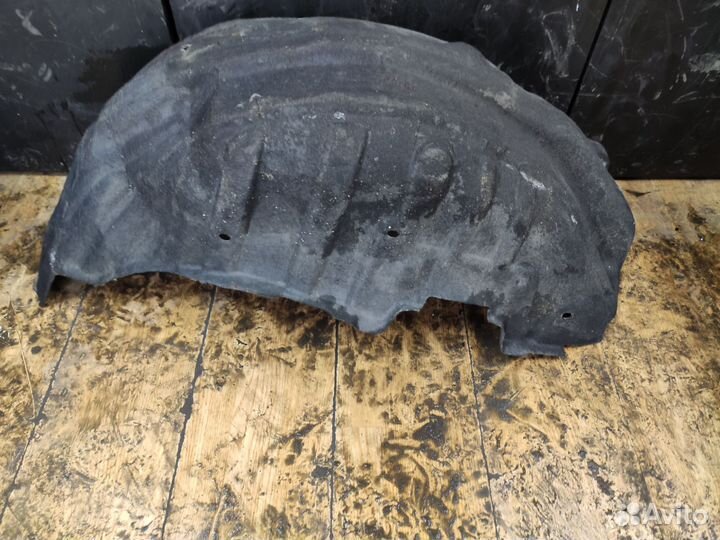 Подкрылок задний правый Mitsubishi Outlander 3