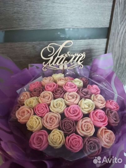 Съедобный букет из 37 шоколадных розочек