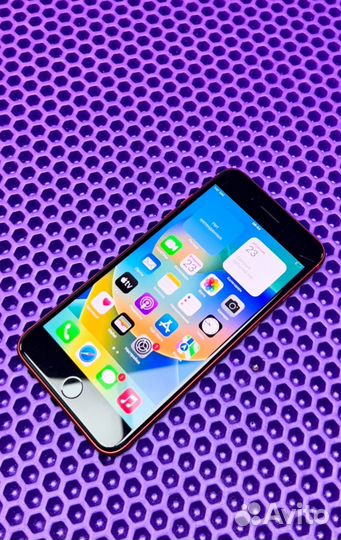 iPhone 8 Plus, 256 ГБ