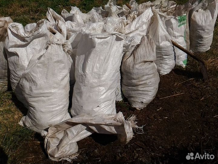 Конский навоз в мешках