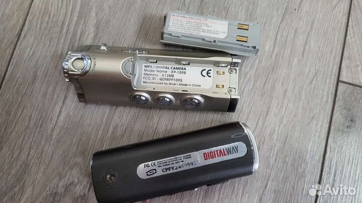 Диктофон PanasoRP-XS420,Sony NWZ-E384,Iriver,mpio